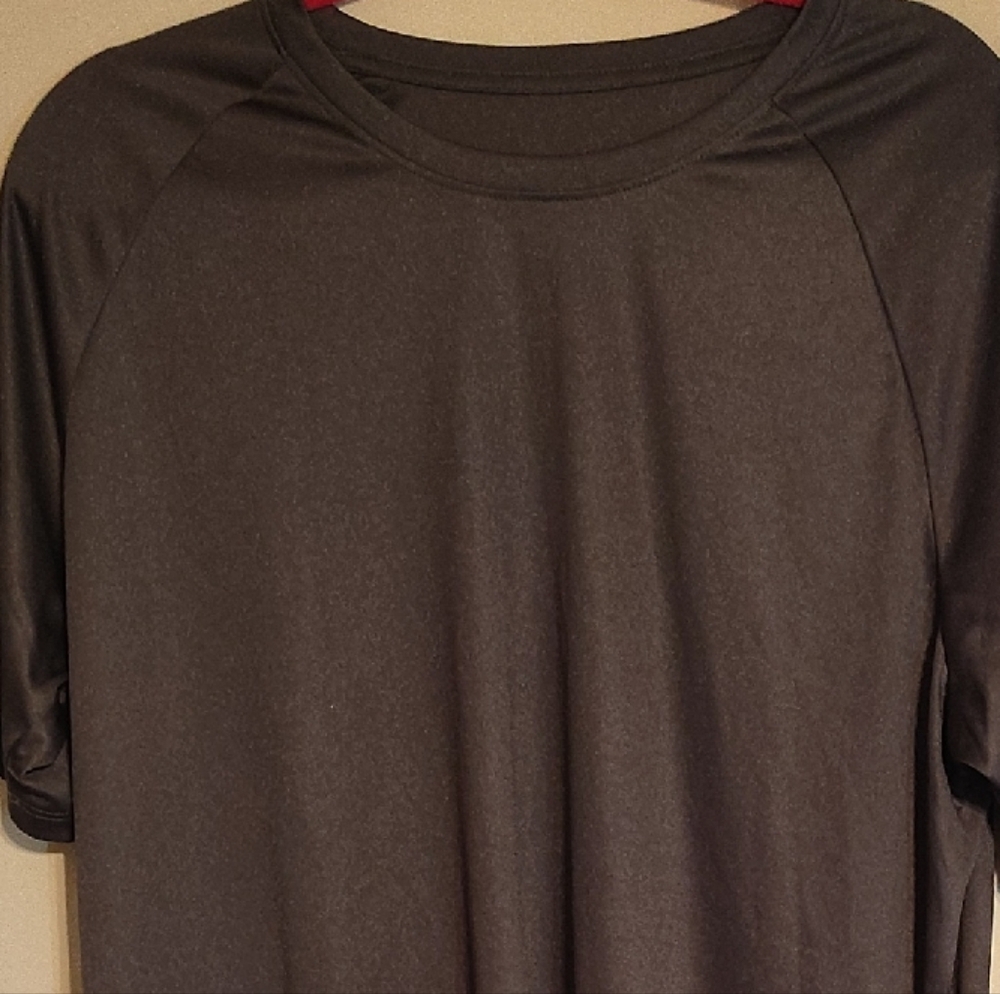 Men's Dark Gray Short Sleeve Tee